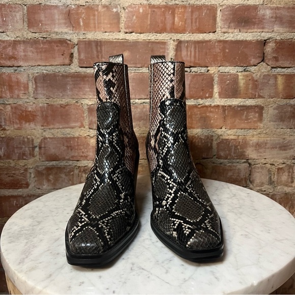 Steve Madden Black & Pink Snakeskin Silver Metallic Ankle Boots -Size 10 -SH01 - Picture 2 of 9